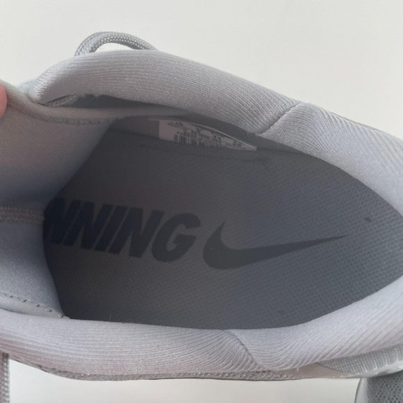 Nike Legend React Athletic Shoe Men Size 10 Wolf Grey Tennis Sports - Picture 6 of 7